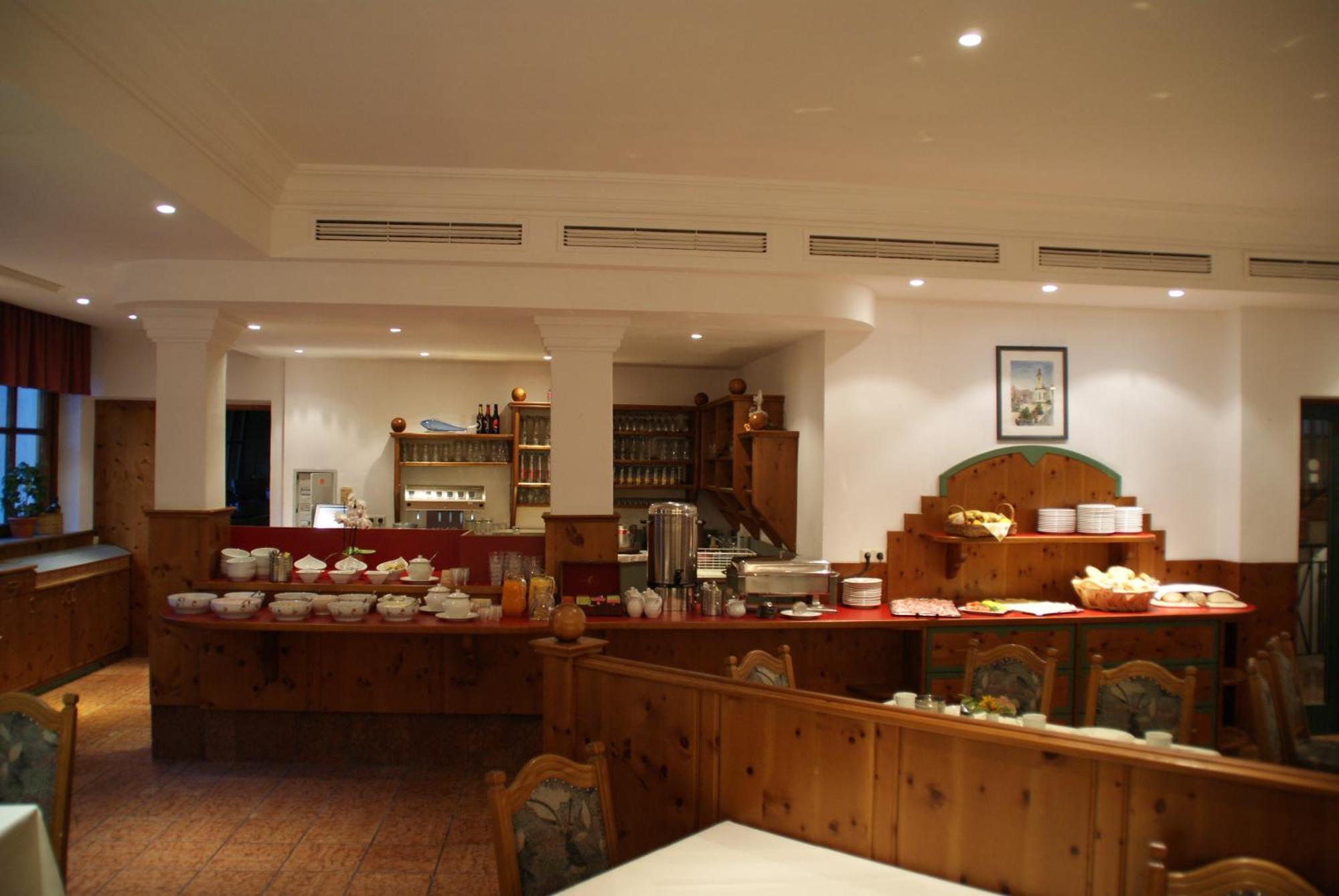 Hotel Neuwirt Mauterndorf  Bagian luar foto