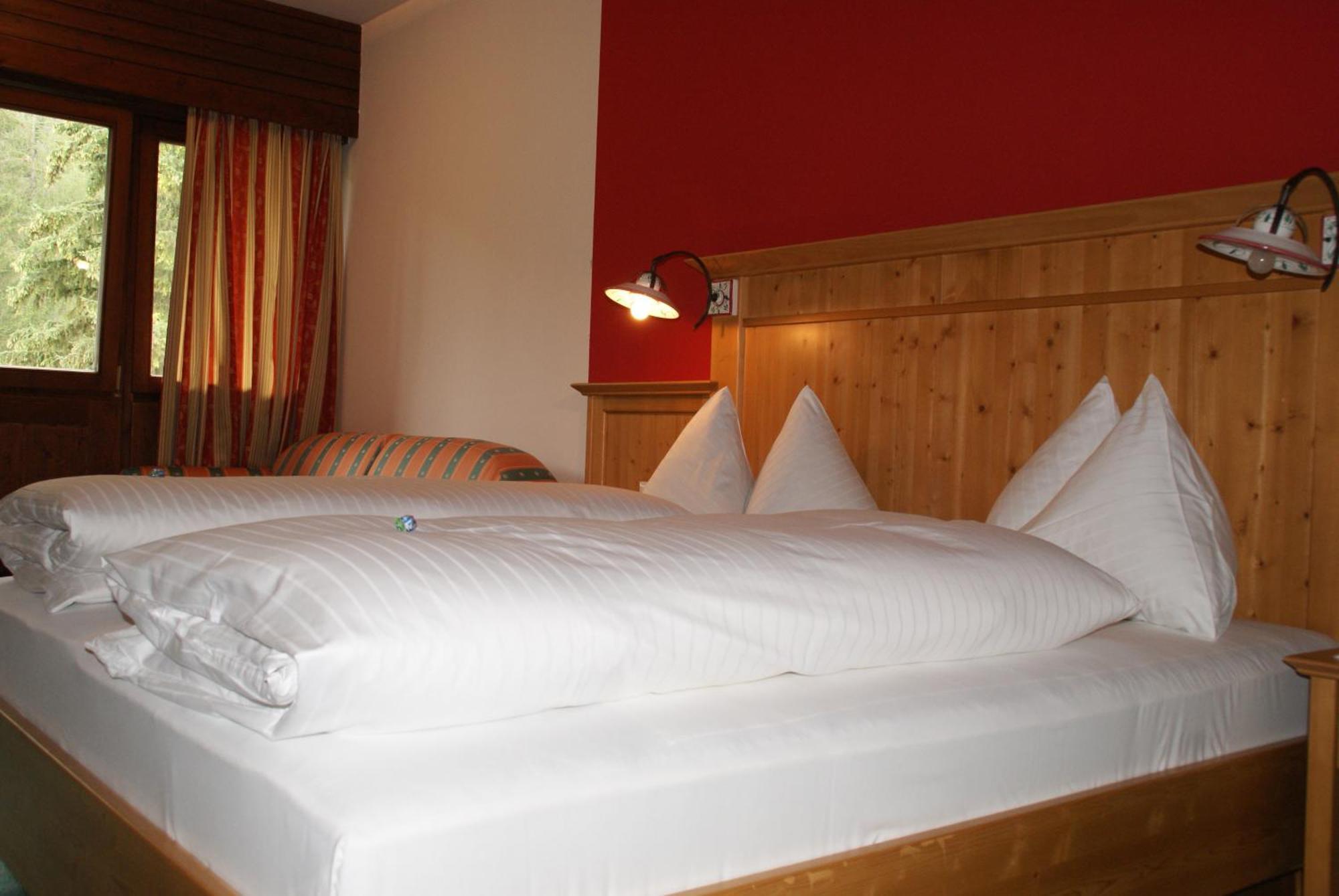 Hotel Neuwirt Mauterndorf  Bagian luar foto