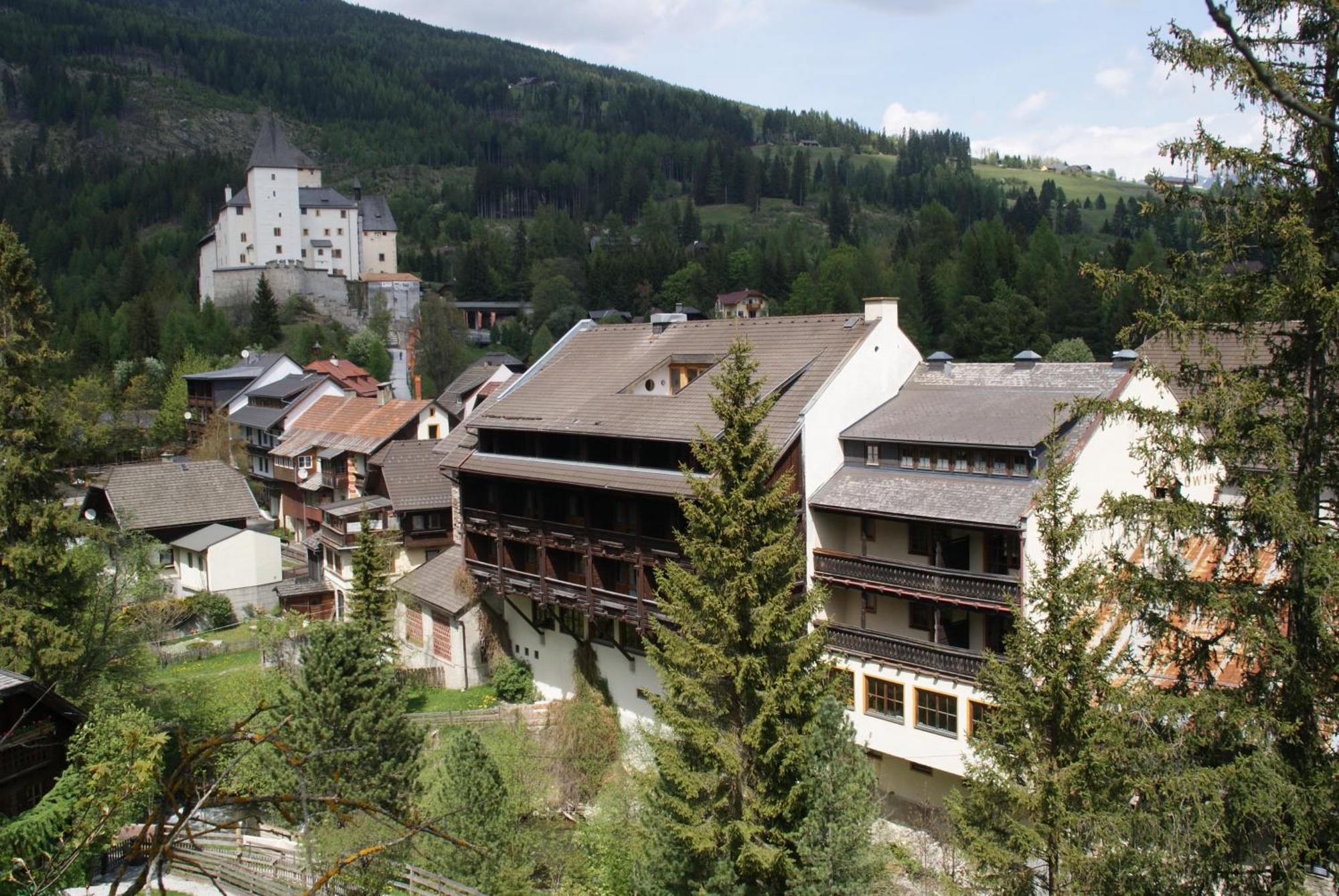 Hotel Neuwirt Mauterndorf  Bagian luar foto