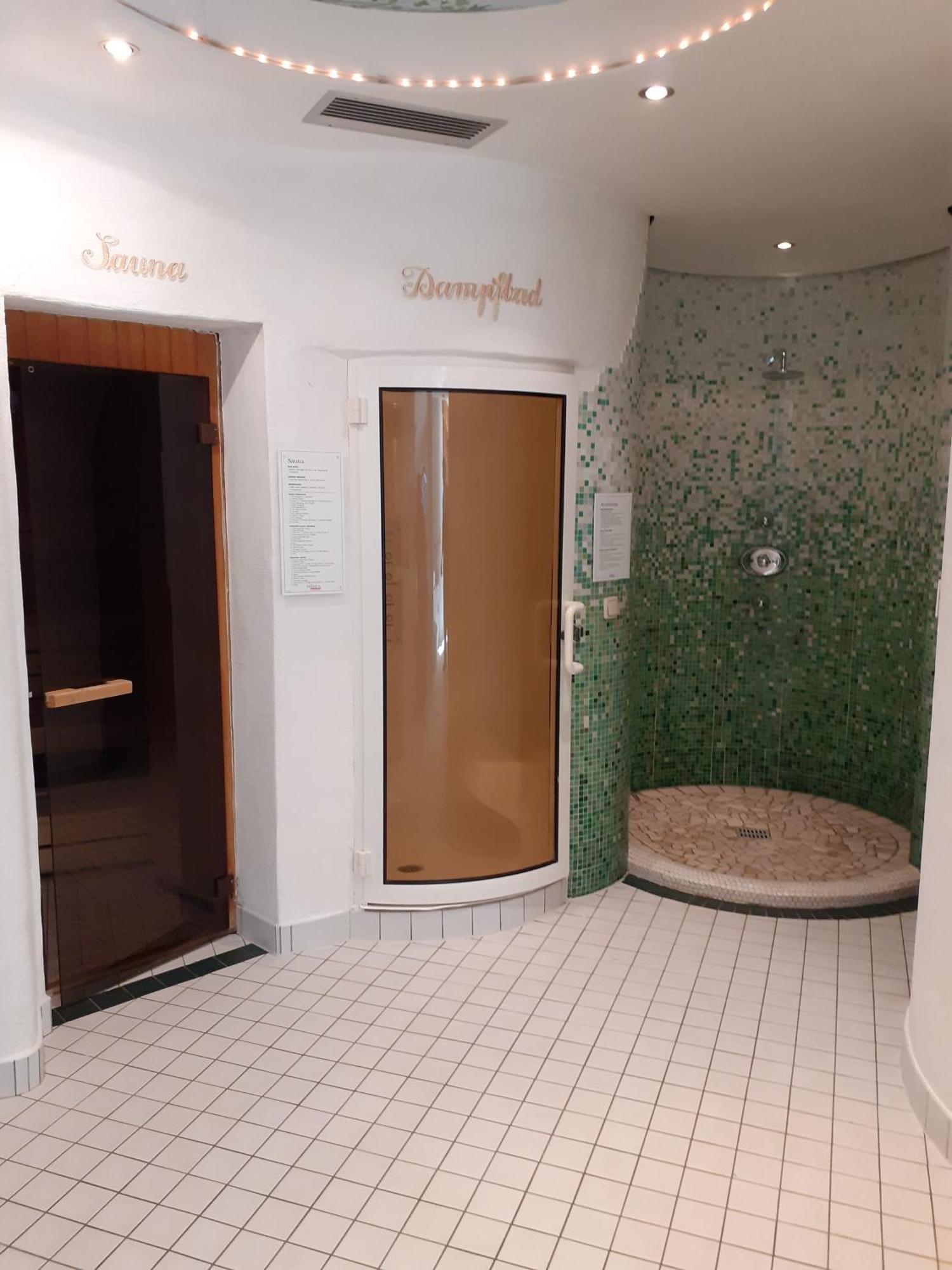 Hotel Neuwirt Mauterndorf  Bagian luar foto