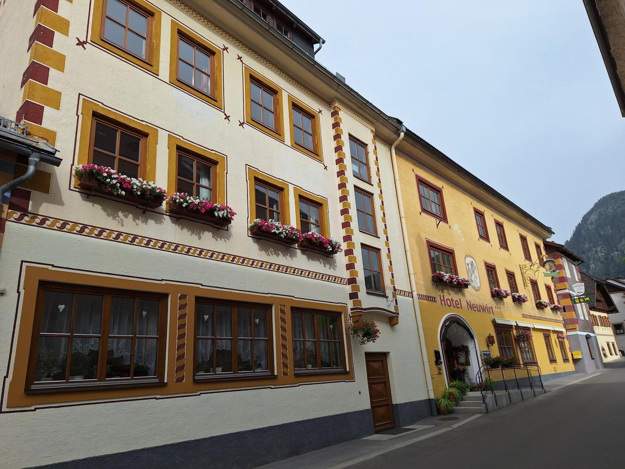 Hotel Neuwirt Mauterndorf  Bagian luar foto